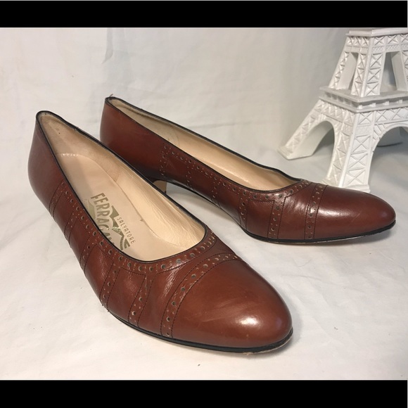 🌞 Salvatore Ferragamo women’s pump shoes - Picture 2 of 5